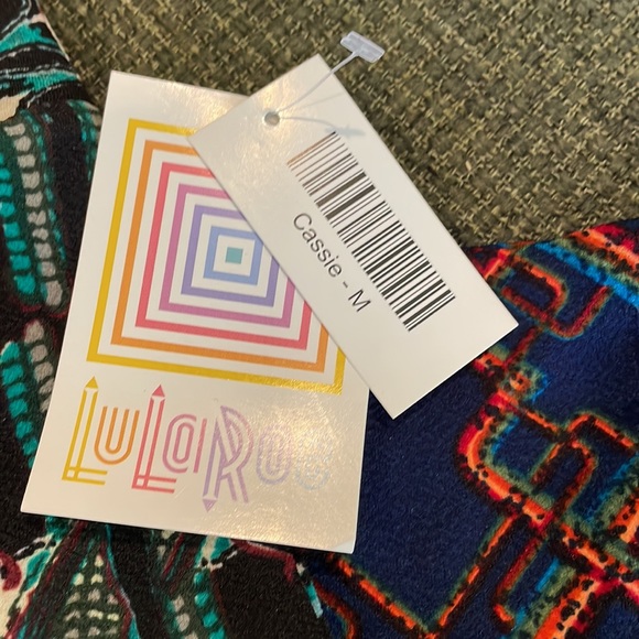 LuLaRoe printed skirts (sz m) - Picture 2 of 12